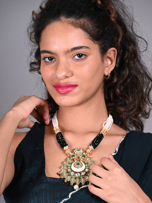 Rajwada Green Faux Pearls Embellished Kundan Neck Piece For Women