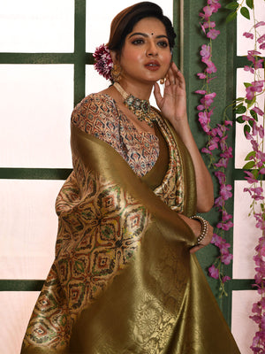 Rajwada Green Soft Silk Woven Saree With Unstitched Blouse For Women