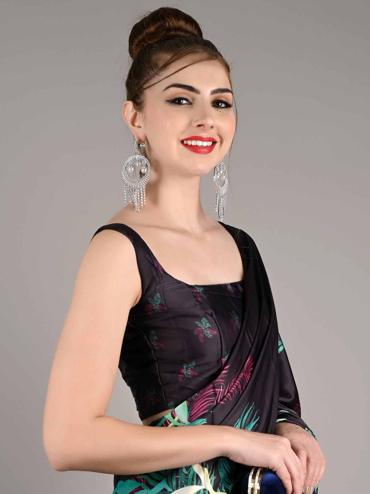Black Soft Crepe Leaf Print Saree With Unstitched Blouse