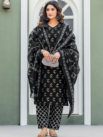 Rajwada Black Cotton Blend Printed Kurta Set For Women