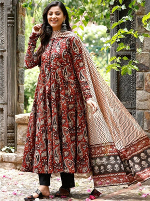 Rajwada Maroon Rayon Printed Kurta Set For Women