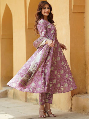 Rajwada Mauve Pink Rayon Printed Kurta Set For Women