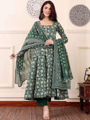 Rajwada Dark Green Rayon Printed Kurta Set For Women