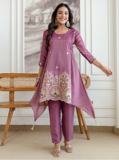 Rajwada Dusty Mauve Silk Blend Embroidered Kurta Set For Women