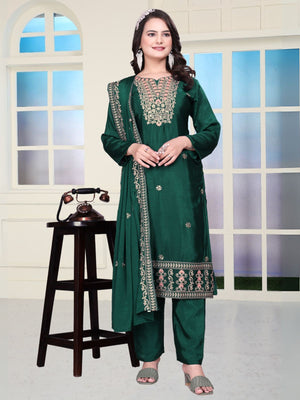 Rajwada Green Chinon Embroidered Kurta Set For Women