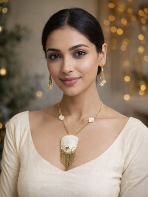 Rajwada Off White And Golden Alloy Pearl And Stone Jewellery Set For Women
