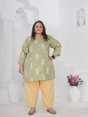Rajwada Green Cotton Blend Printed Kurti For Women