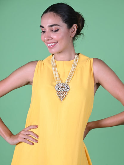 Rajwada Off White Layered Alloy Jewellery Set For Women