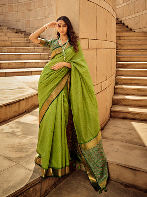 Rajwada Green Handloom Woven Saree For Women