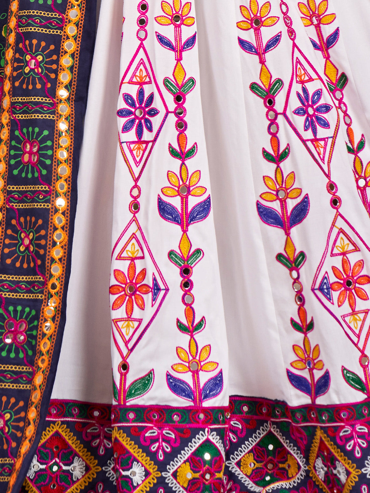 White Viscose Rayon Embroidered Semi Stitched Lehenga Choli