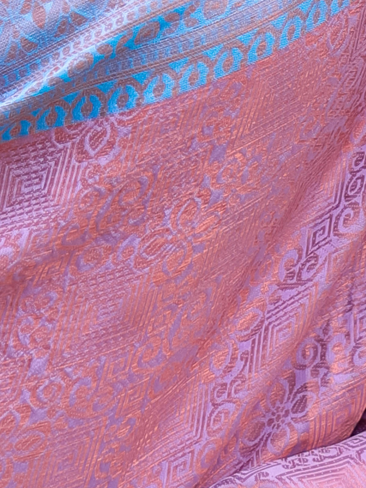 Pink Silk Blend Woven Saree With Unstitched Blouse