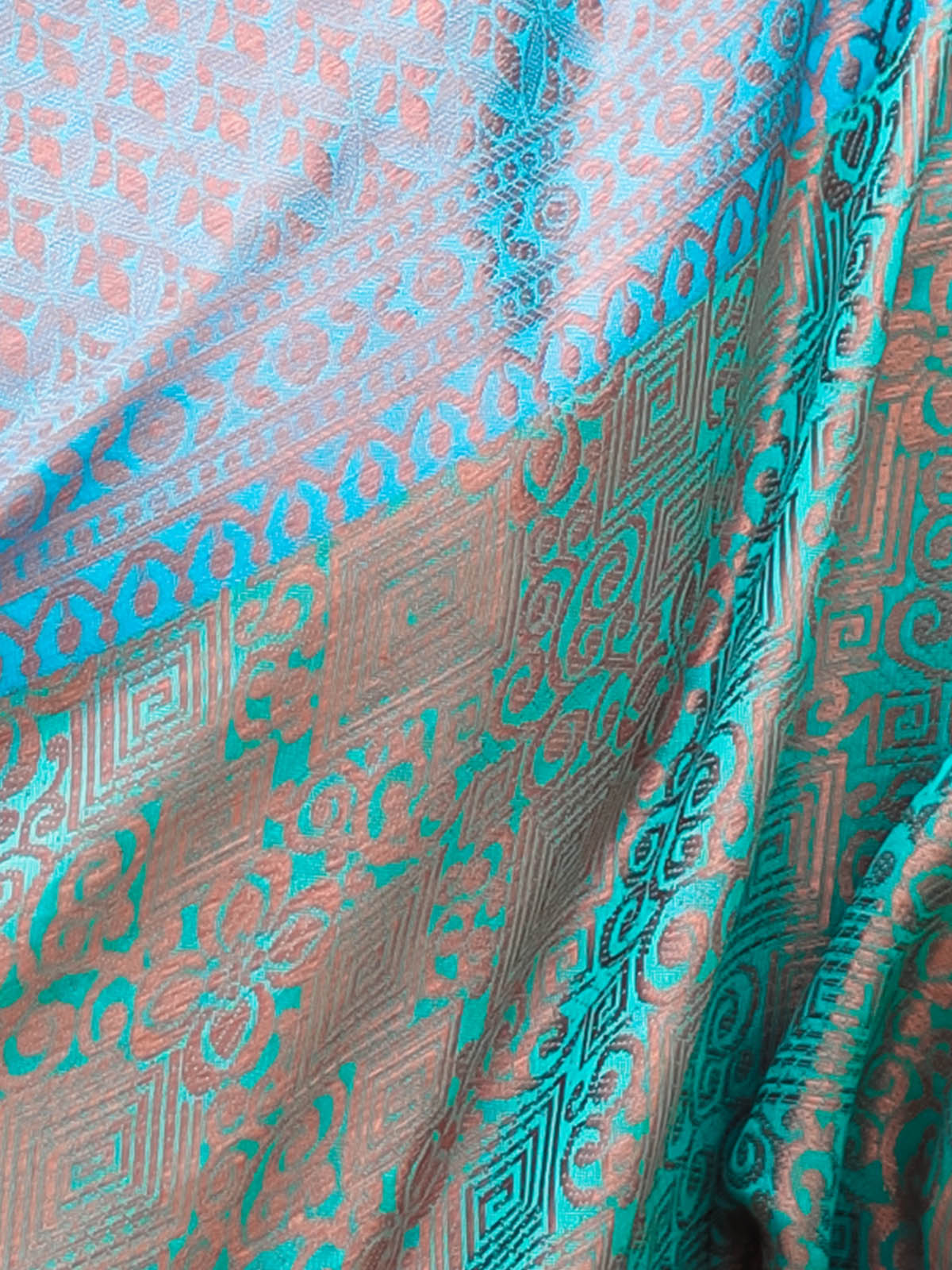Blue Silk Blend Woven Saree With Unstitched Blouse