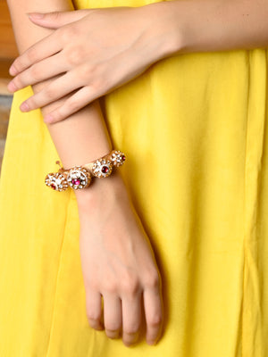 Rajwada Women Stylish White Stone Studded Gold Bracelet