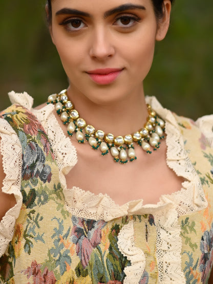 Rajwada Women Green And White Choker Neck Piece Set