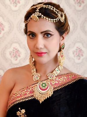 Rajwada Women Cluster Beads White Jewelry Set