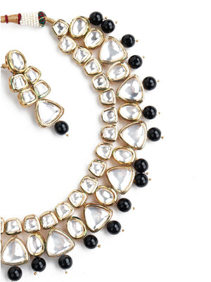 Beautiful Kundan and Black Mani Necklace Set! - Rajwada