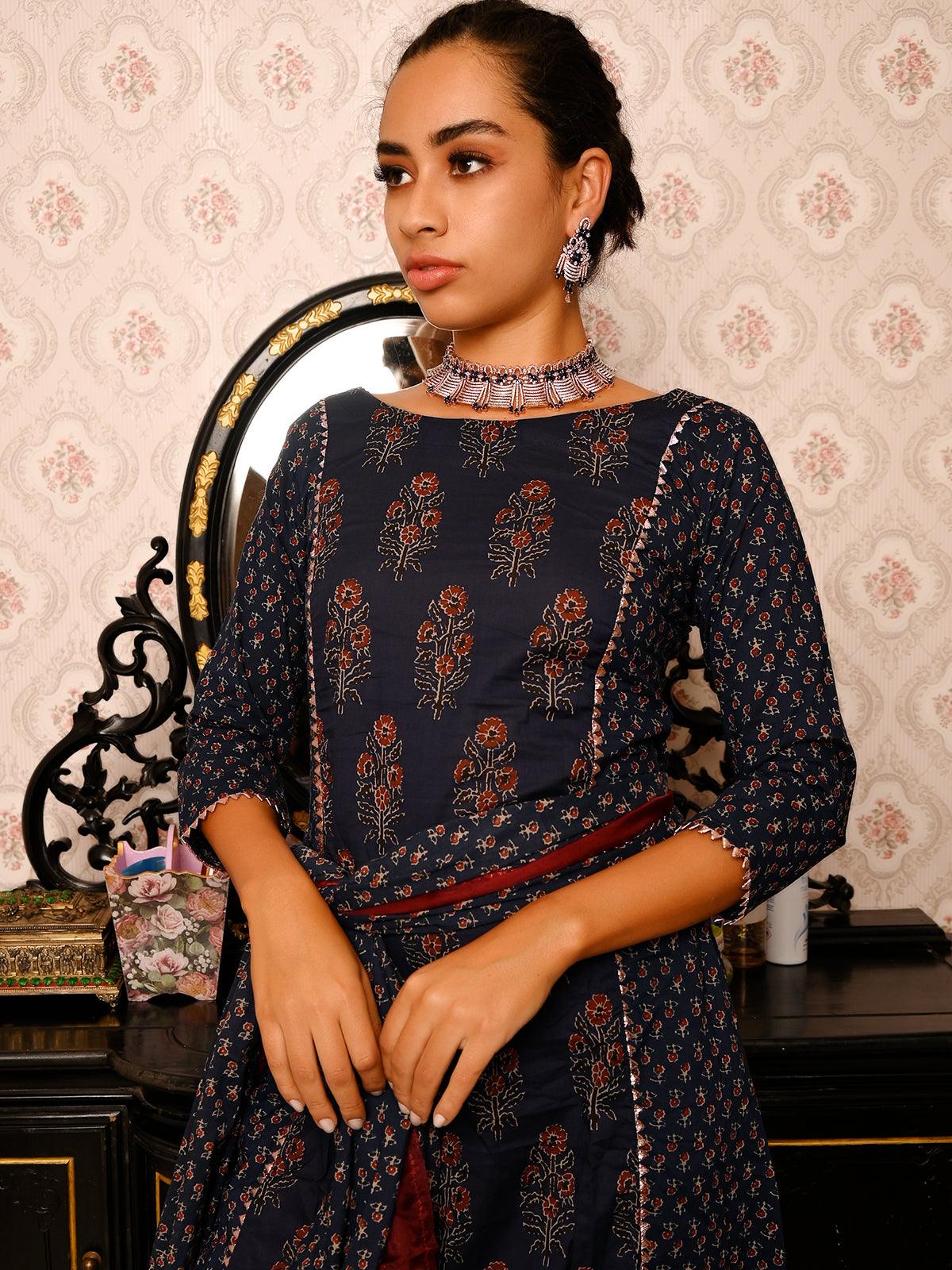 Beautiful rose gold sapphire jewellery set - Rajwada