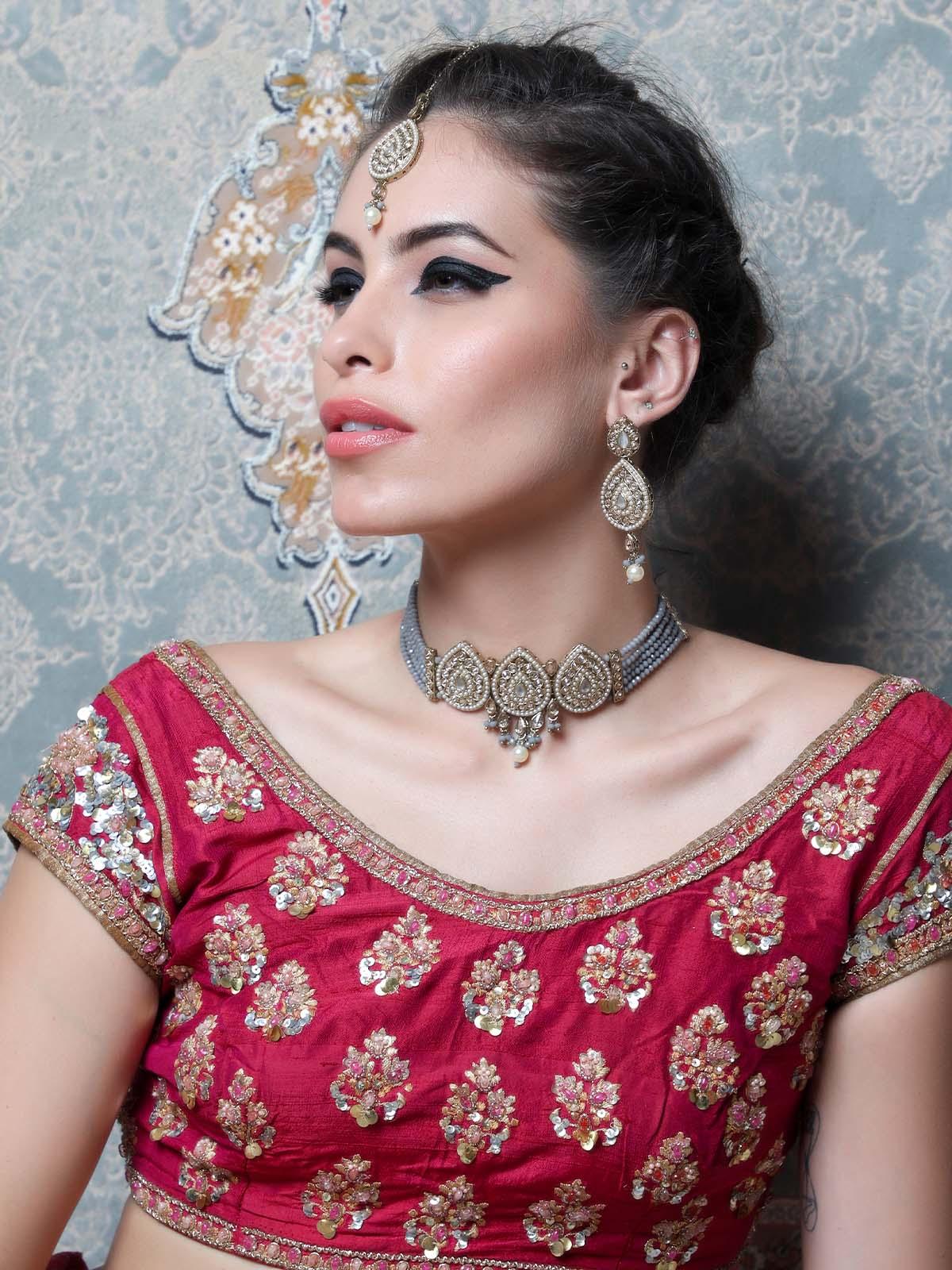 Choker with Cool Grey Vibes - Rajwada