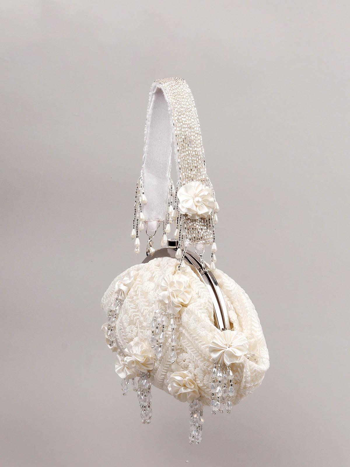 EMBELLISHED WHITE BATUA - Rajwada