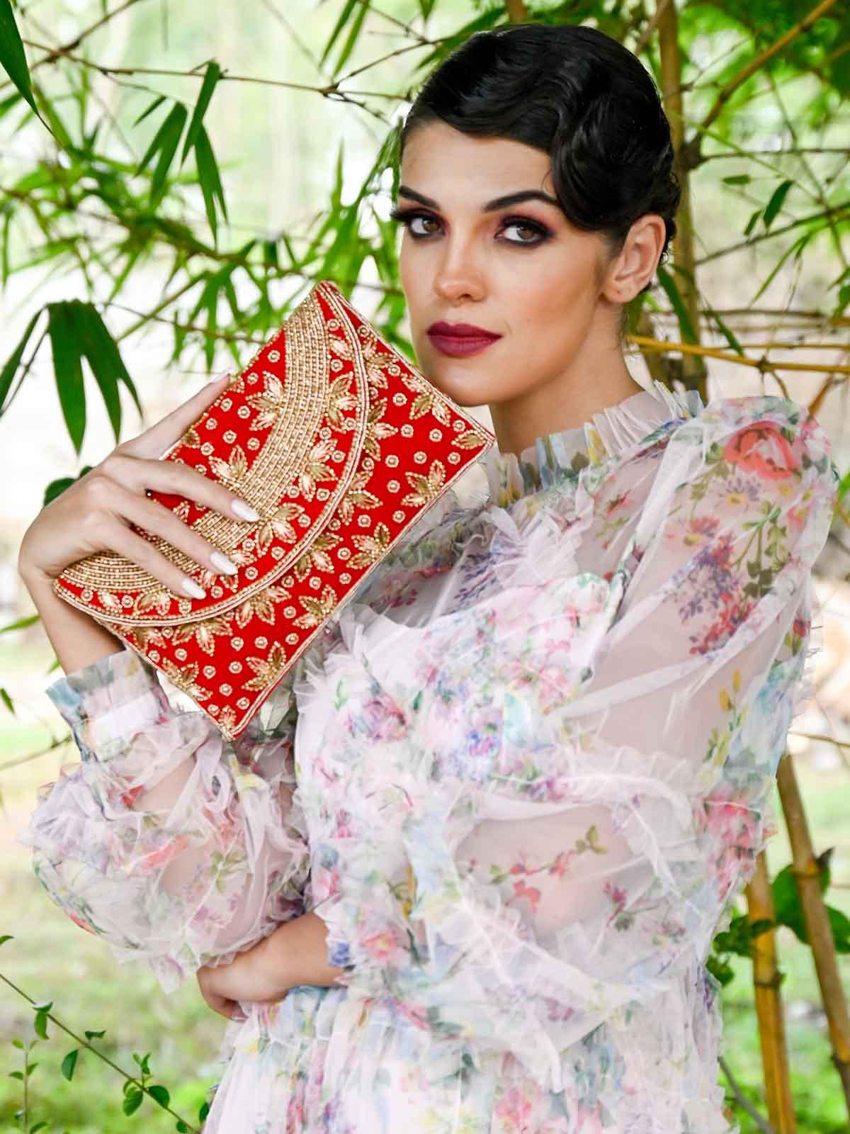 EMBROIDERED RED CLUTCH BAG FOR WOMEN - Odette