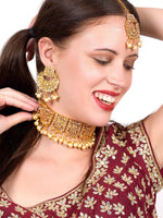 Gold semiprecious kundan & pearl necklace with earrings & maang teeka - Rajwada