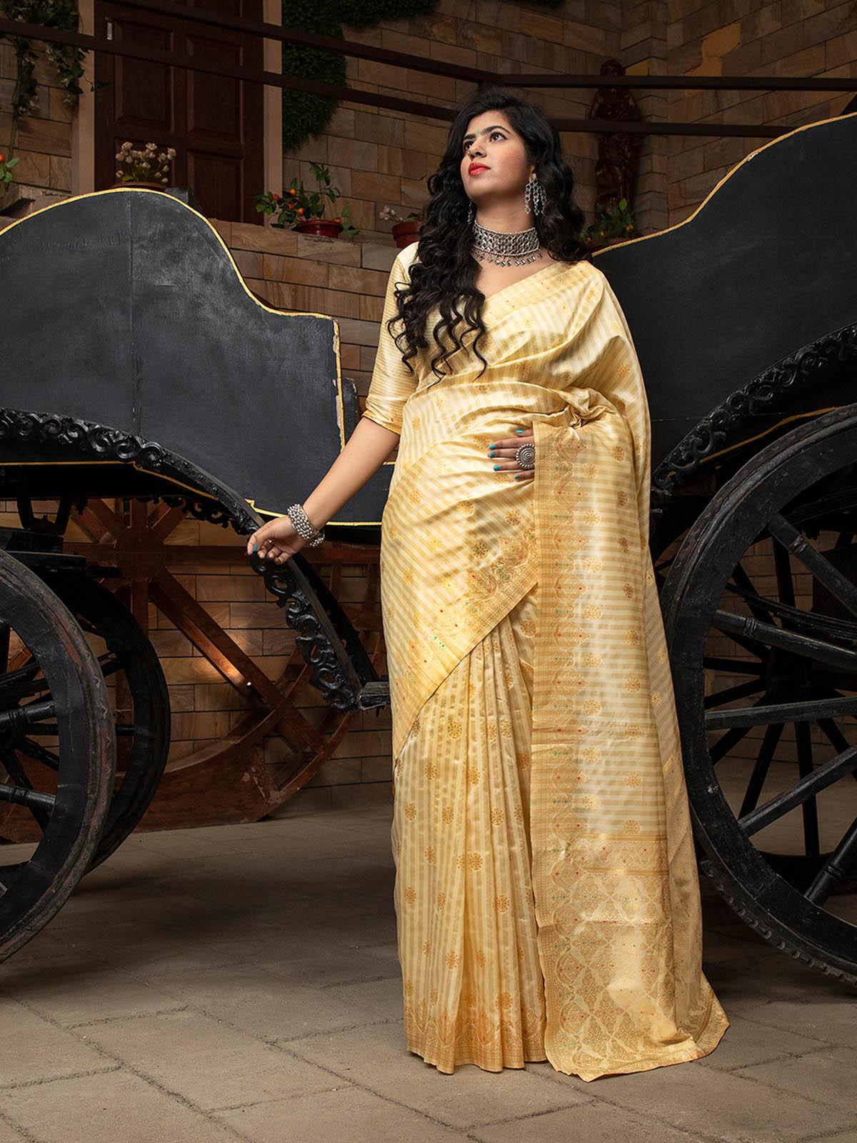 Gorgeous Woven Off-White Banarasi Silk Saree - Rajwada