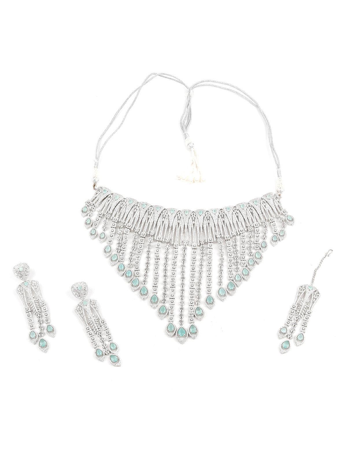 STUNNING GOLD CHOKER NECKLACE SET FOR WOMEN - Rajwada