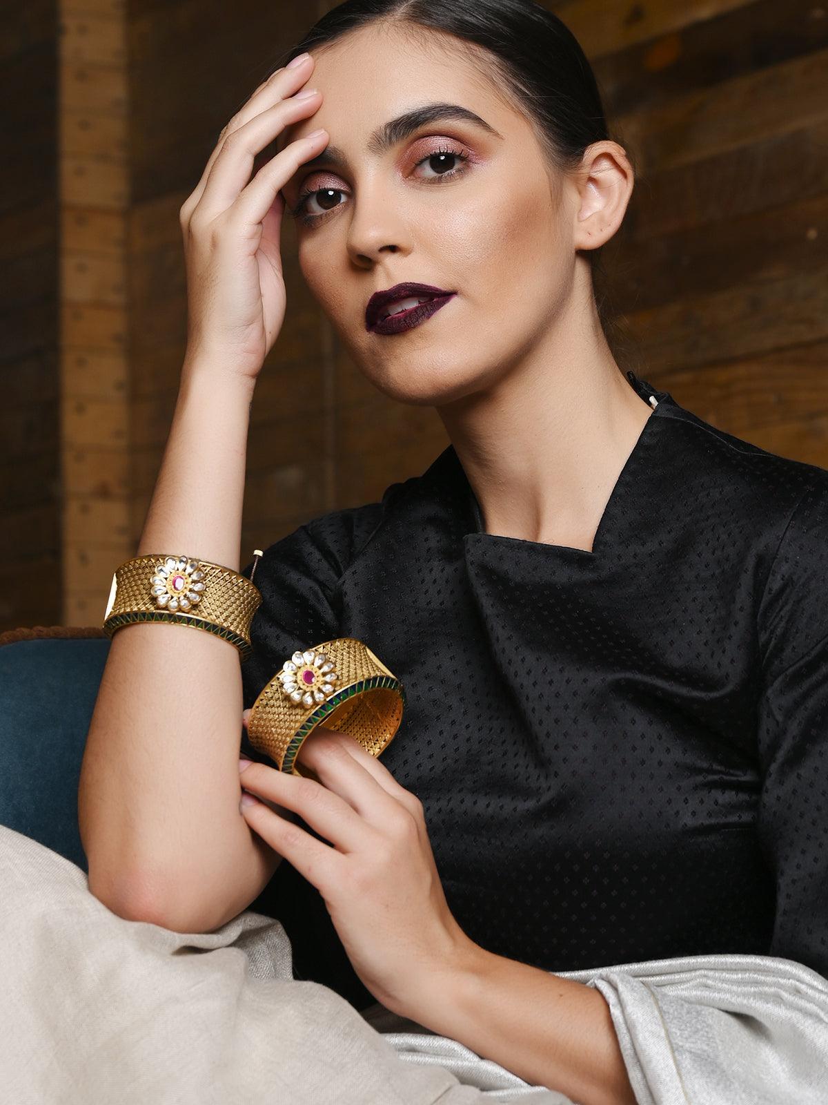 Traditional openable bangle with crafting work - Rajwada