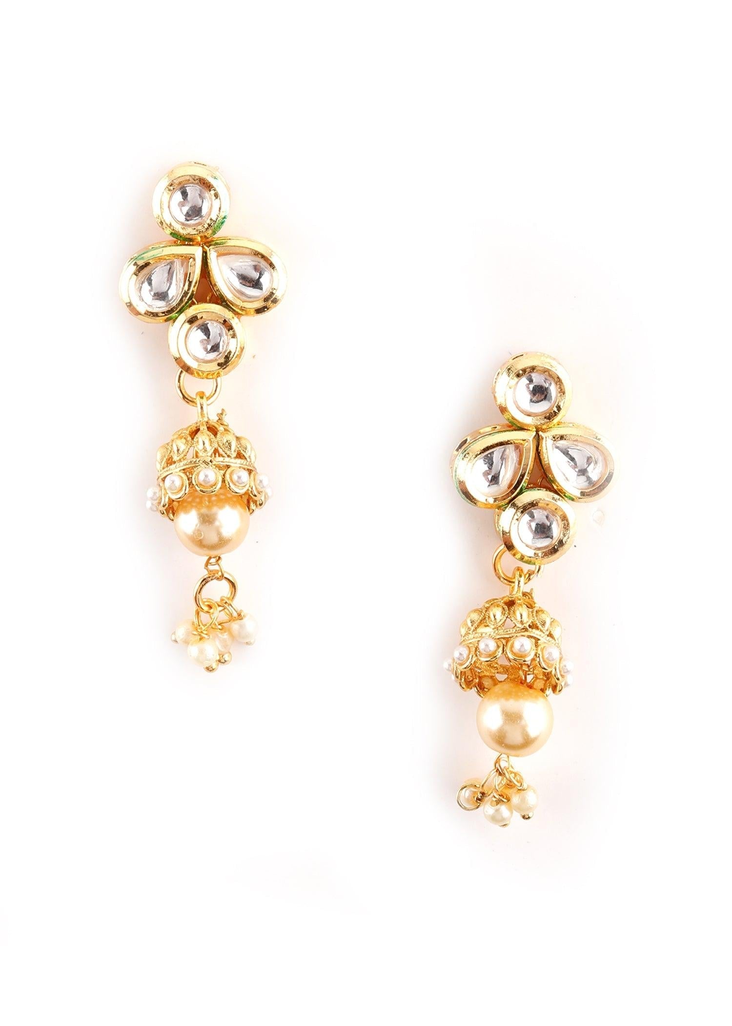 Trendy Off-white Pearl Choker Set - Rajwada