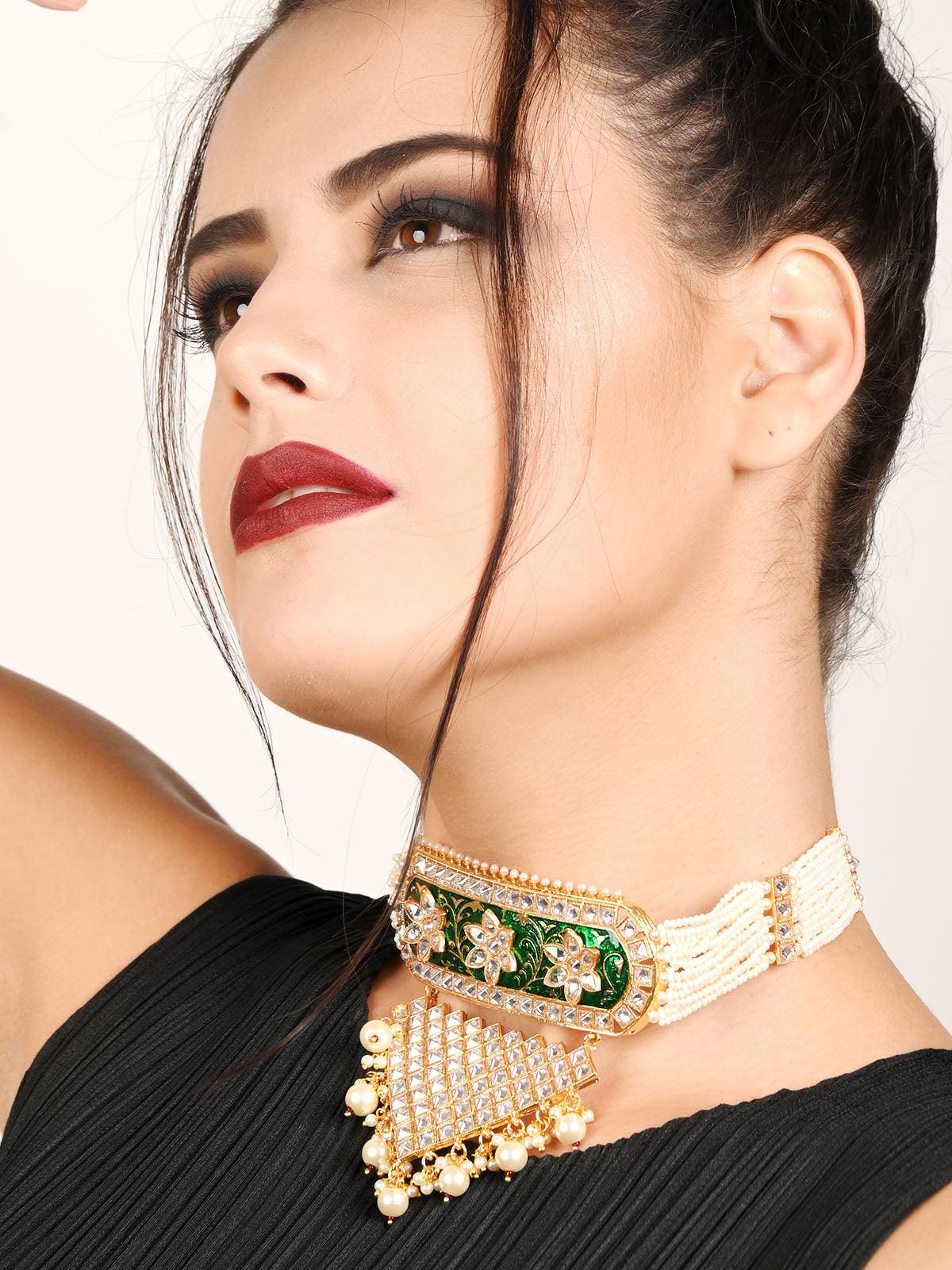 White And Dark Green Kundan Style Choker Necklace Set - Rajwada